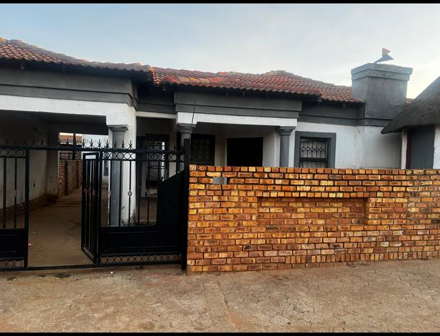 3 BEDROOM FREEHOLD FOR SALE IN MAMELODI